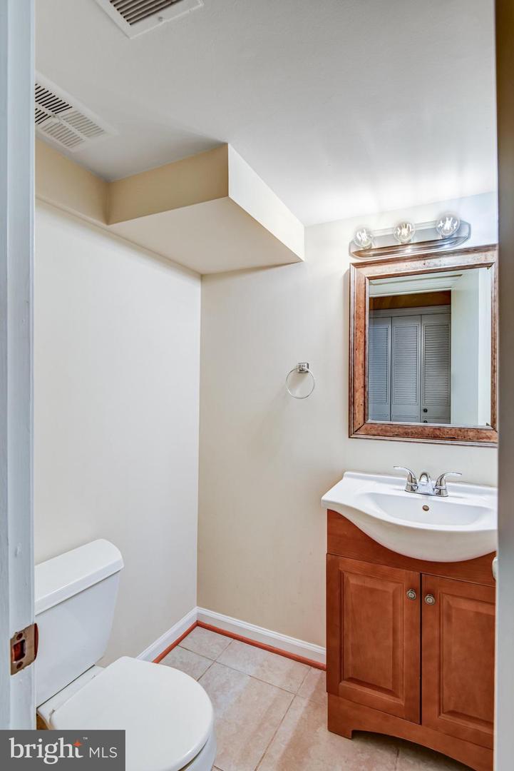 7722 CAPRON CT, LORTON, Virginia 22079, 3 Bedrooms Bedrooms, ,2 BathroomsBathrooms,Residential,For sale,7722 CAPRON CT,VAFX2236566 MLS # VAFX2236566