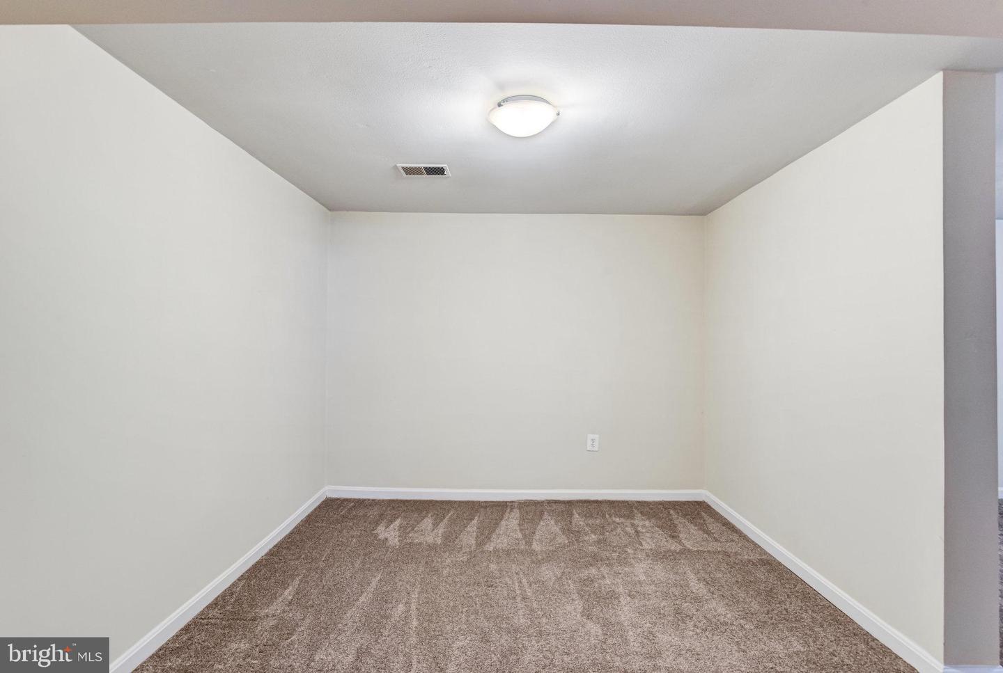 7722 CAPRON CT, LORTON, Virginia 22079, 3 Bedrooms Bedrooms, ,2 BathroomsBathrooms,Residential,For sale,7722 CAPRON CT,VAFX2236566 MLS # VAFX2236566