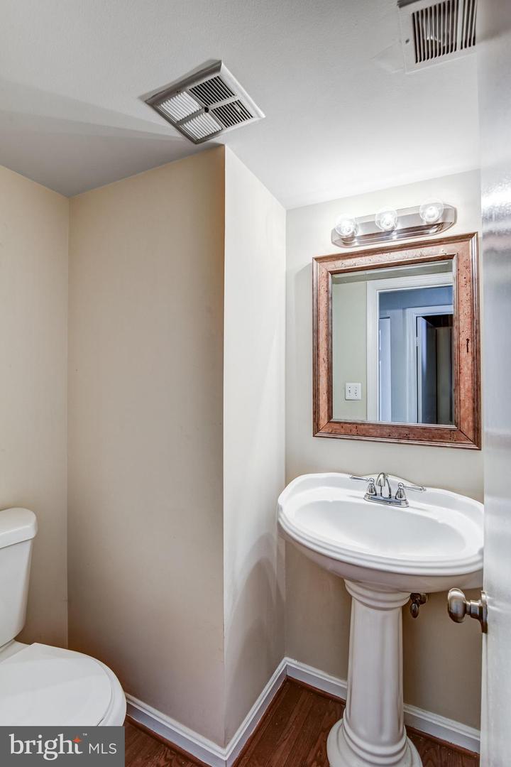 7722 CAPRON CT, LORTON, Virginia 22079, 3 Bedrooms Bedrooms, ,2 BathroomsBathrooms,Residential,For sale,7722 CAPRON CT,VAFX2236566 MLS # VAFX2236566