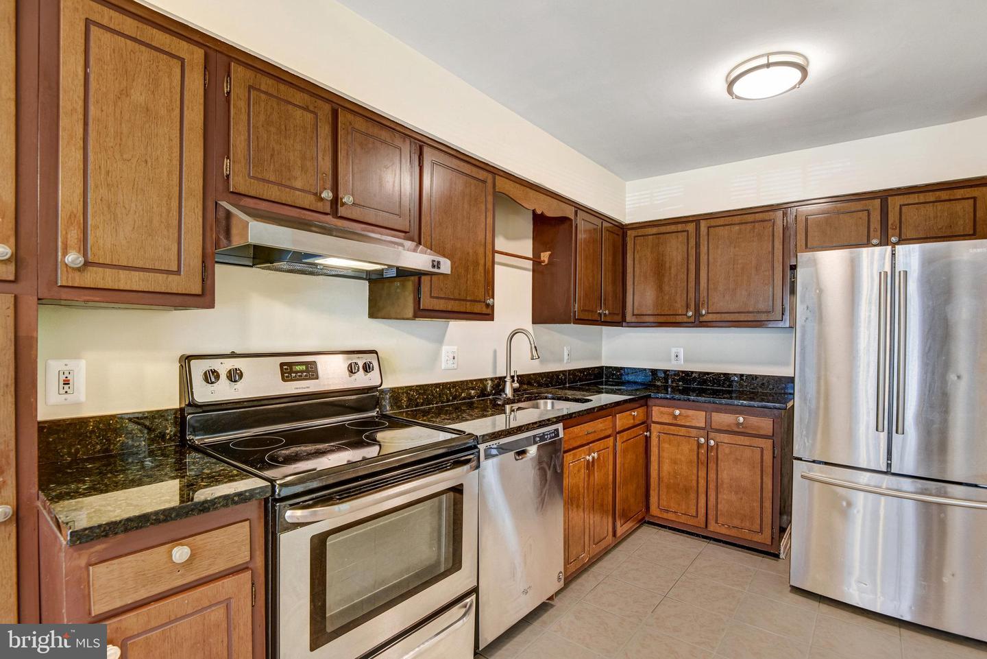 7722 CAPRON CT, LORTON, Virginia 22079, 3 Bedrooms Bedrooms, ,2 BathroomsBathrooms,Residential,For sale,7722 CAPRON CT,VAFX2236566 MLS # VAFX2236566