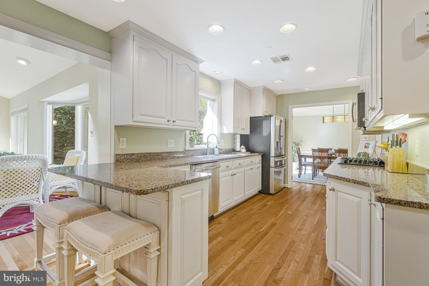 8205 DUNSINANE CT, MCLEAN, Virginia 22102, 5 Bedrooms Bedrooms, ,3 BathroomsBathrooms,Residential,For sale,8205 DUNSINANE CT,VAFX2248066 MLS # VAFX2248066