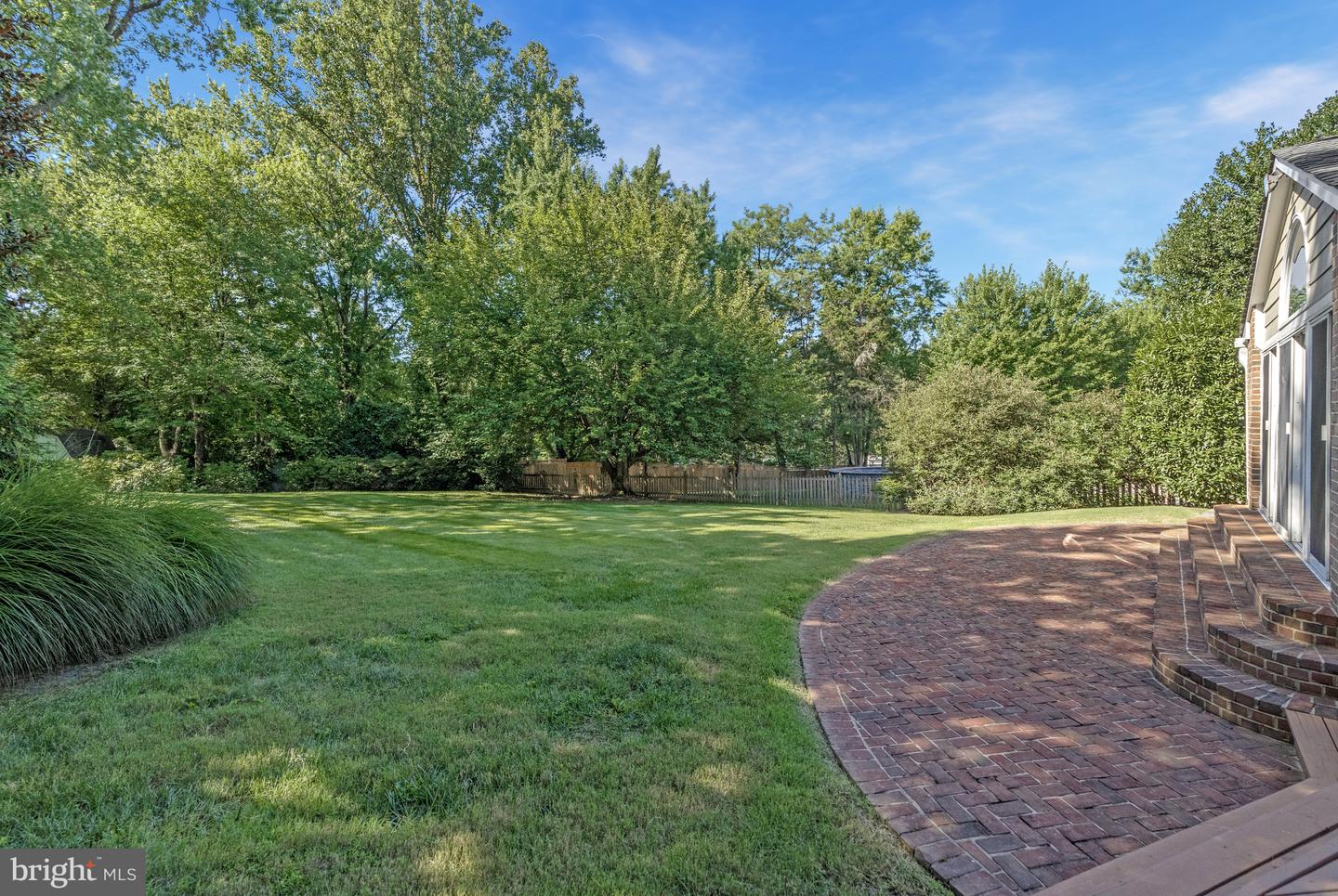 8205 DUNSINANE CT, MCLEAN, Virginia 22102, 5 Bedrooms Bedrooms, ,3 BathroomsBathrooms,Residential,For sale,8205 DUNSINANE CT,VAFX2248066 MLS # VAFX2248066