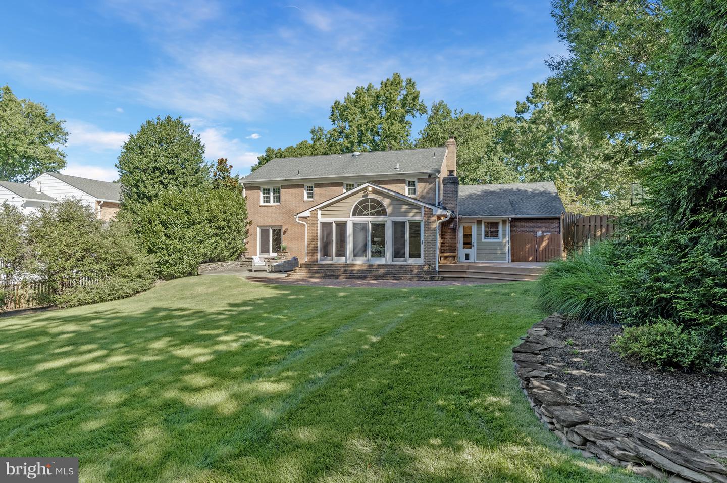 8205 DUNSINANE CT, MCLEAN, Virginia 22102, 5 Bedrooms Bedrooms, ,3 BathroomsBathrooms,Residential,For sale,8205 DUNSINANE CT,VAFX2248066 MLS # VAFX2248066