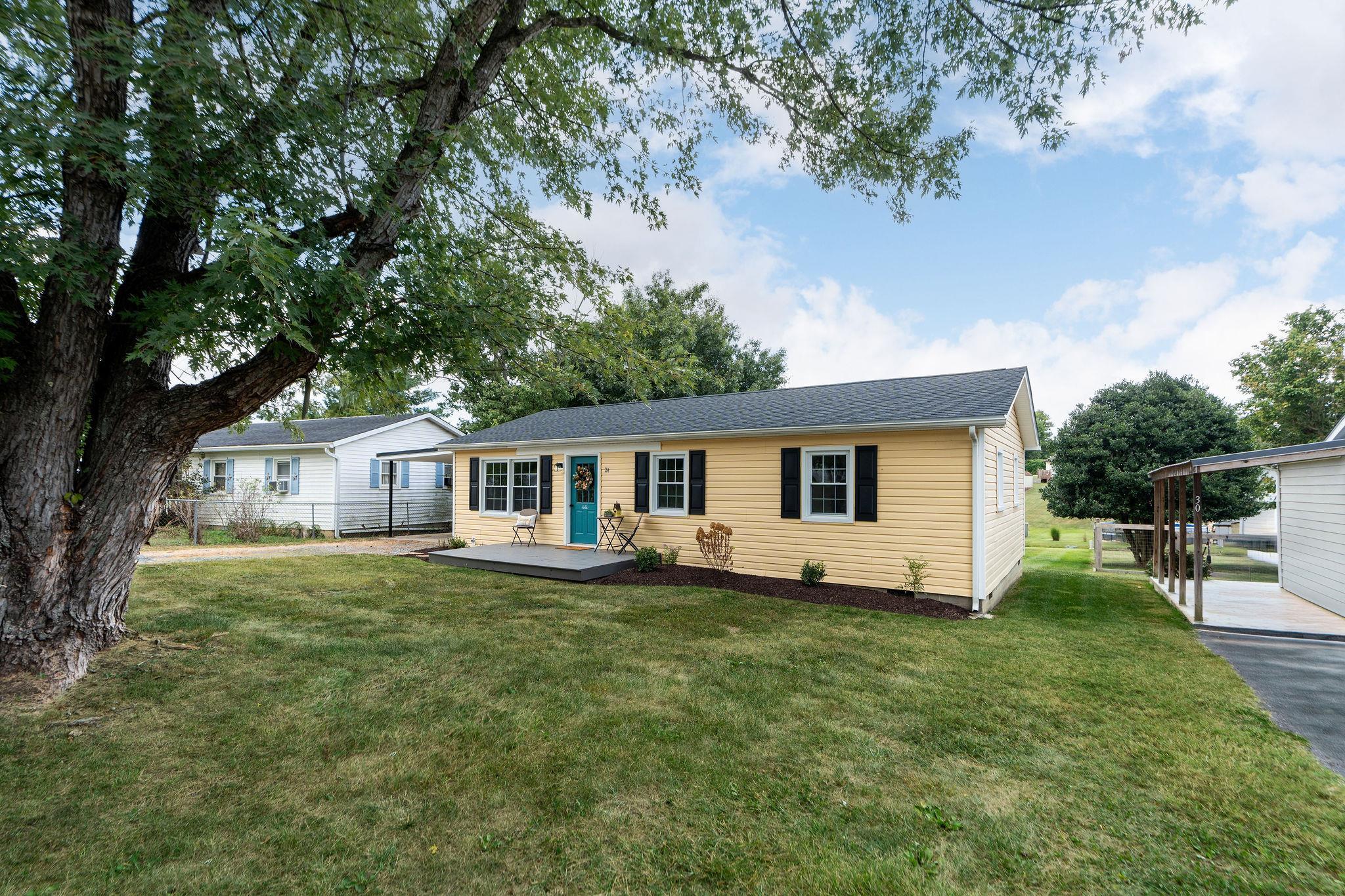 24 WESTGATE RD, VERONA, Virginia 24482, 3 Bedrooms Bedrooms, ,1 BathroomBathrooms,Residential,24 WESTGATE RD,668602 MLS # 668602