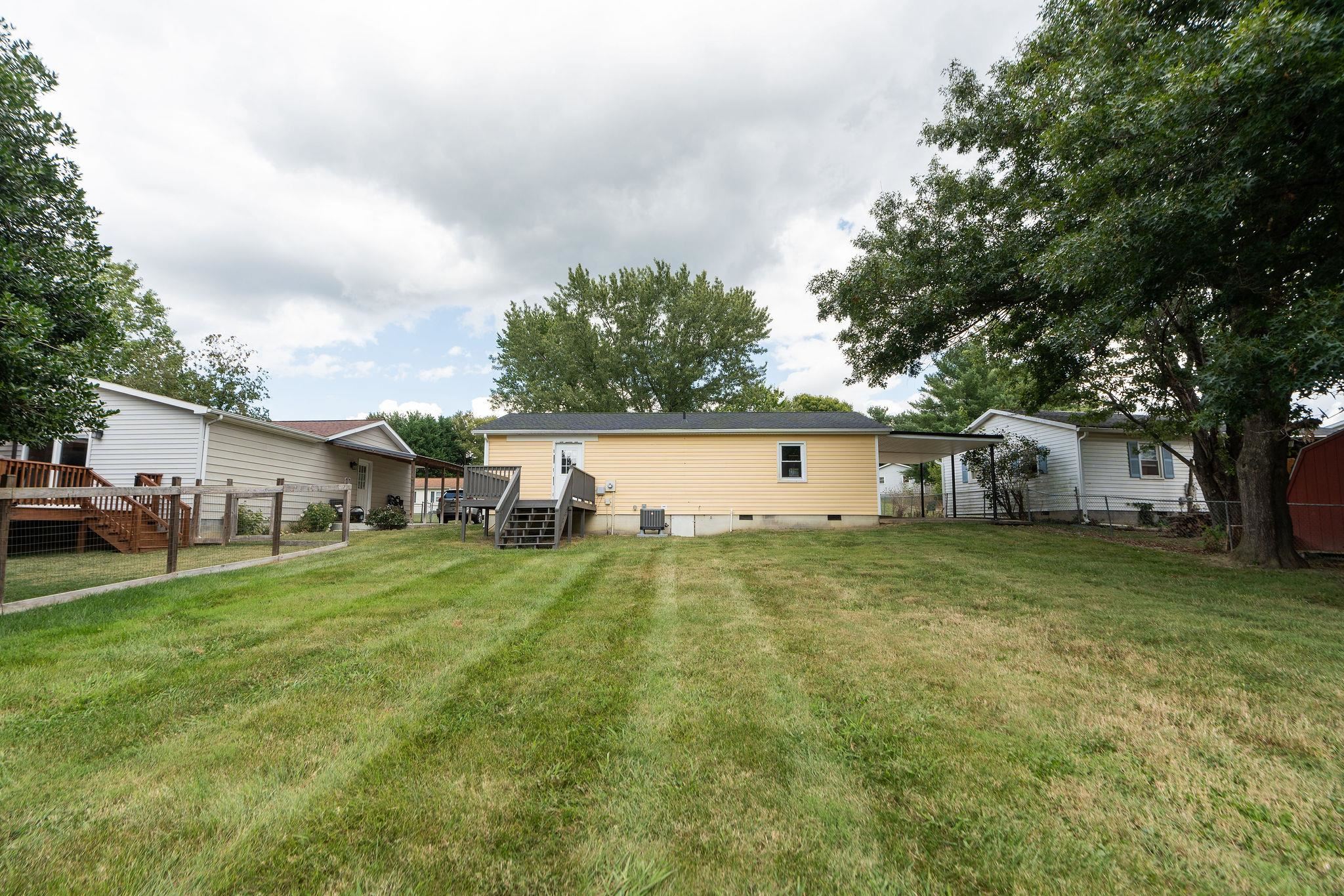 24 WESTGATE RD, VERONA, Virginia 24482, 3 Bedrooms Bedrooms, ,1 BathroomBathrooms,Residential,24 WESTGATE RD,668602 MLS # 668602