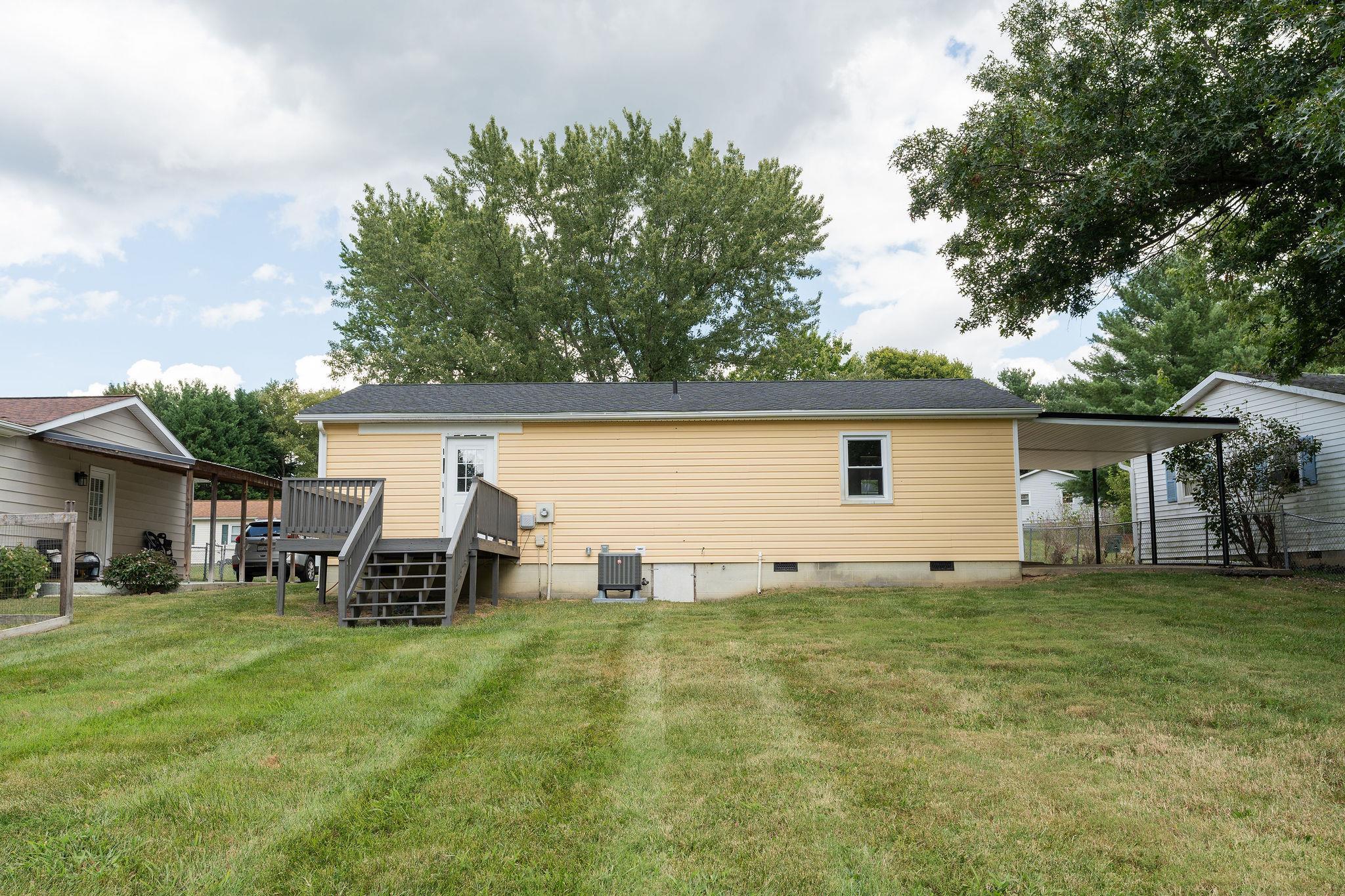 24 WESTGATE RD, VERONA, Virginia 24482, 3 Bedrooms Bedrooms, ,1 BathroomBathrooms,Residential,24 WESTGATE RD,668602 MLS # 668602