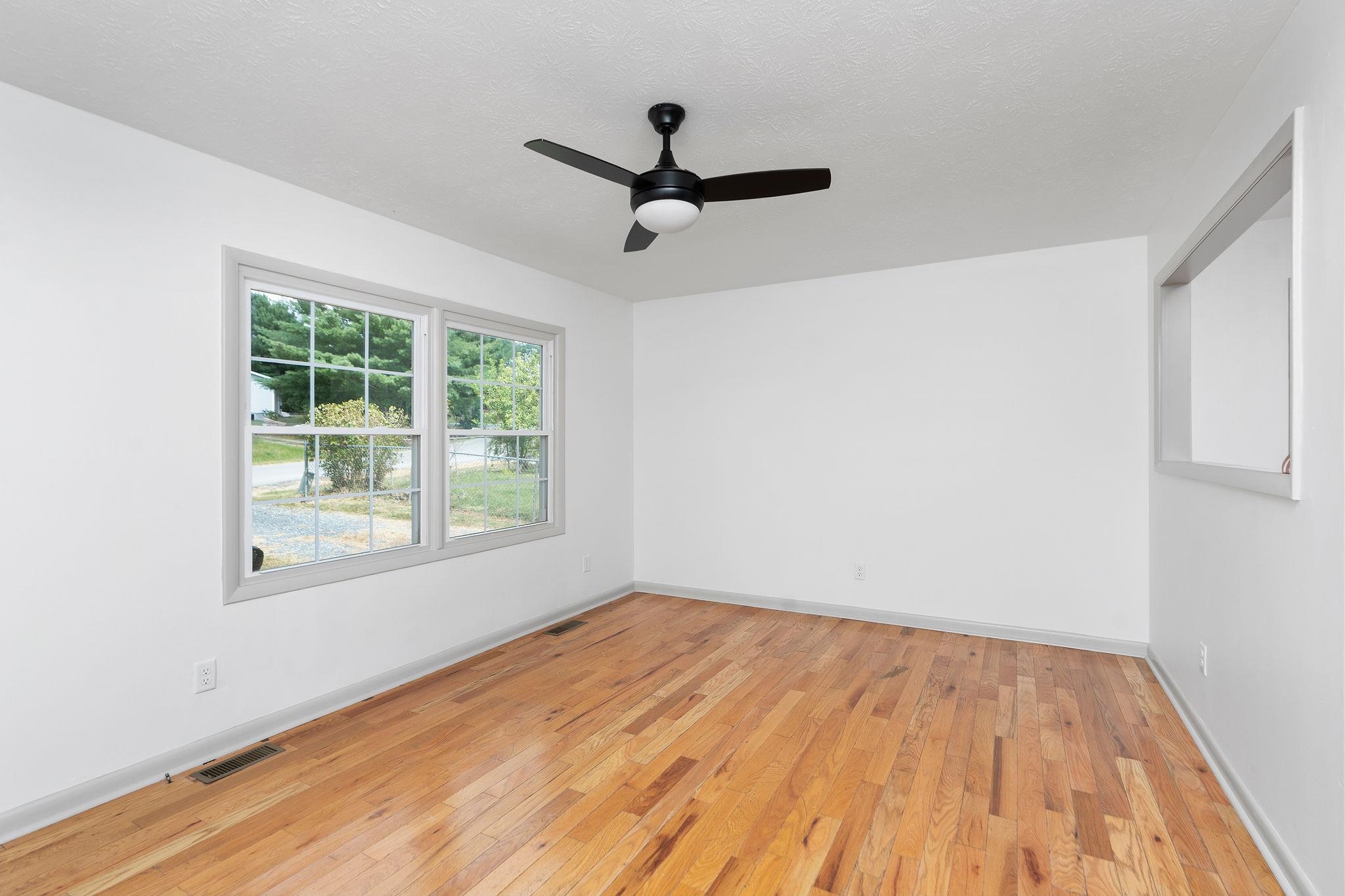 24 WESTGATE RD, VERONA, Virginia 24482, 3 Bedrooms Bedrooms, ,1 BathroomBathrooms,Residential,24 WESTGATE RD,668602 MLS # 668602