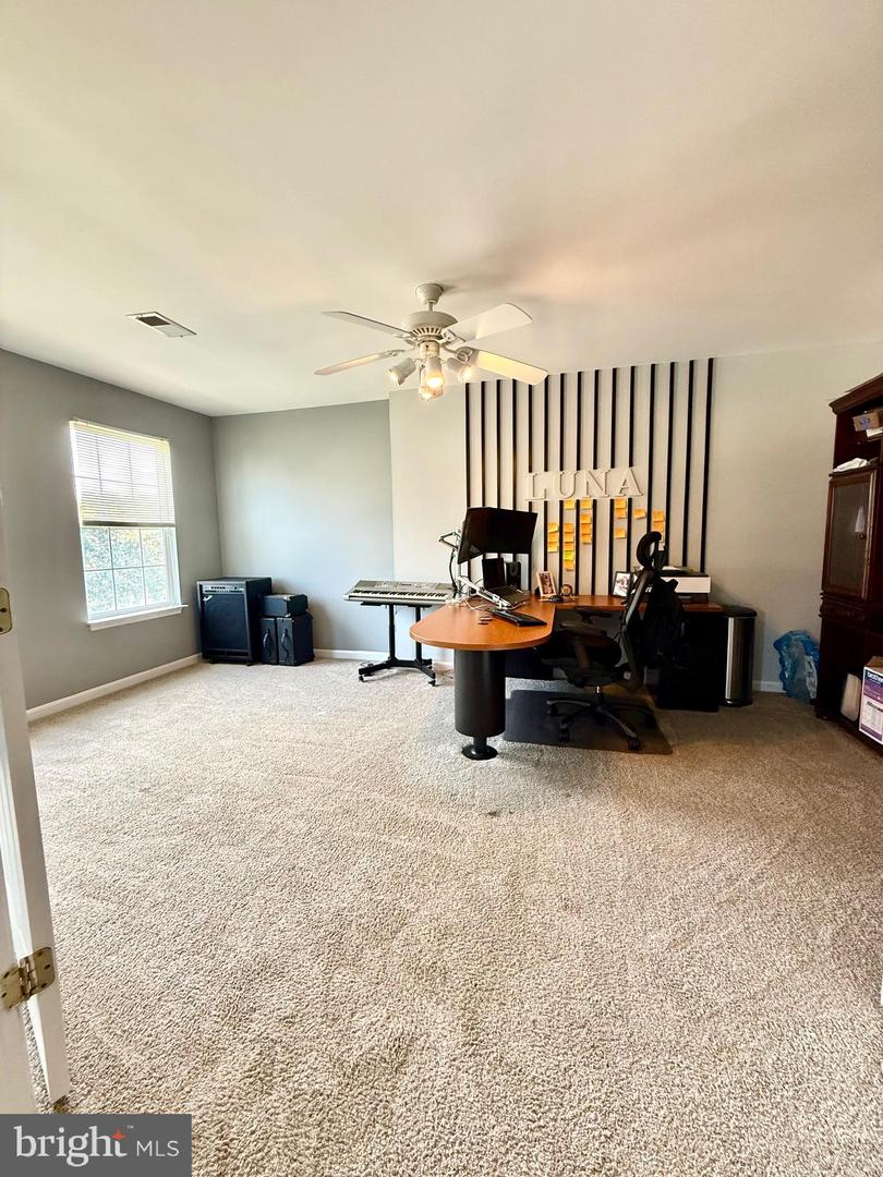 16 LITTLE FIELD DR, FREDERICKSBURG, Virginia 22405, 5 Bedrooms Bedrooms, ,3 BathroomsBathrooms,Residential,For sale,16 LITTLE FIELD DR,VAST2040498 MLS # VAST2040498