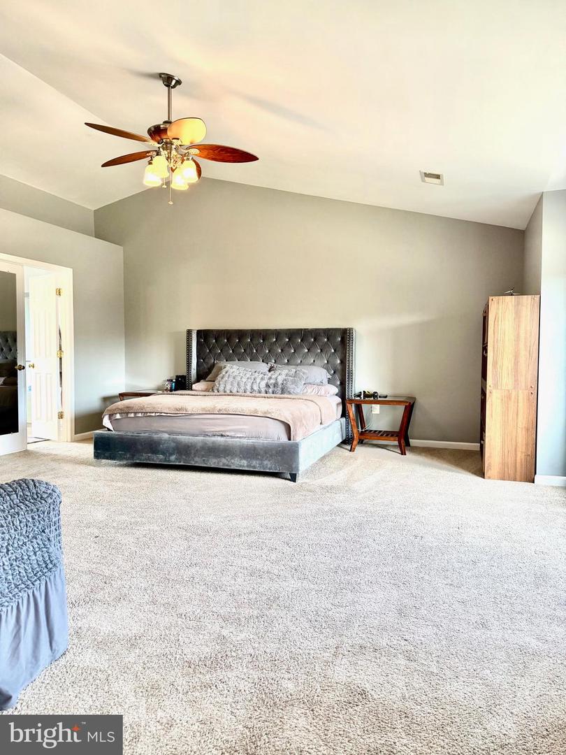 16 LITTLE FIELD DR, FREDERICKSBURG, Virginia 22405, 5 Bedrooms Bedrooms, ,3 BathroomsBathrooms,Residential,For sale,16 LITTLE FIELD DR,VAST2040498 MLS # VAST2040498