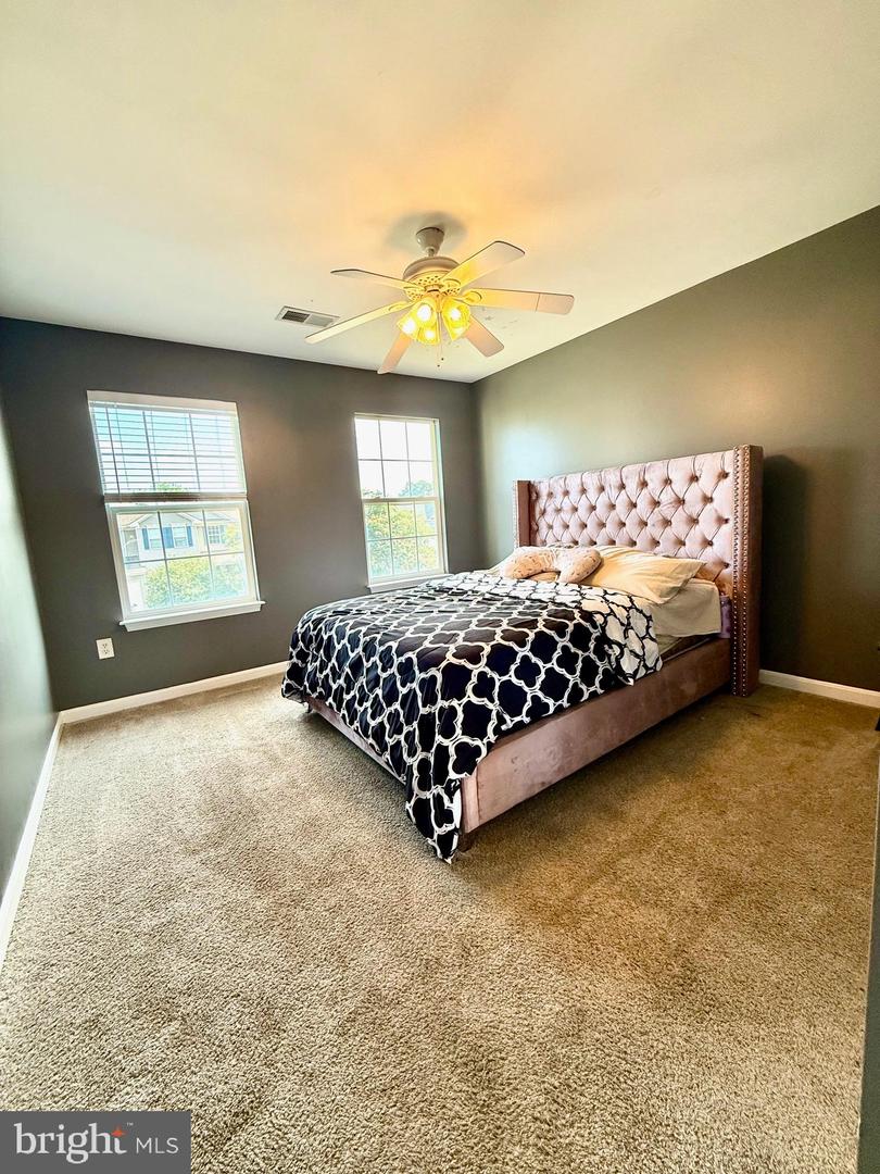 16 LITTLE FIELD DR, FREDERICKSBURG, Virginia 22405, 5 Bedrooms Bedrooms, ,3 BathroomsBathrooms,Residential,For sale,16 LITTLE FIELD DR,VAST2040498 MLS # VAST2040498