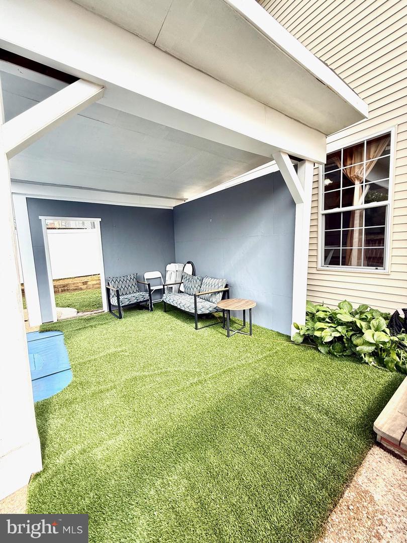 16 LITTLE FIELD DR, FREDERICKSBURG, Virginia 22405, 5 Bedrooms Bedrooms, ,3 BathroomsBathrooms,Residential,For sale,16 LITTLE FIELD DR,VAST2040498 MLS # VAST2040498