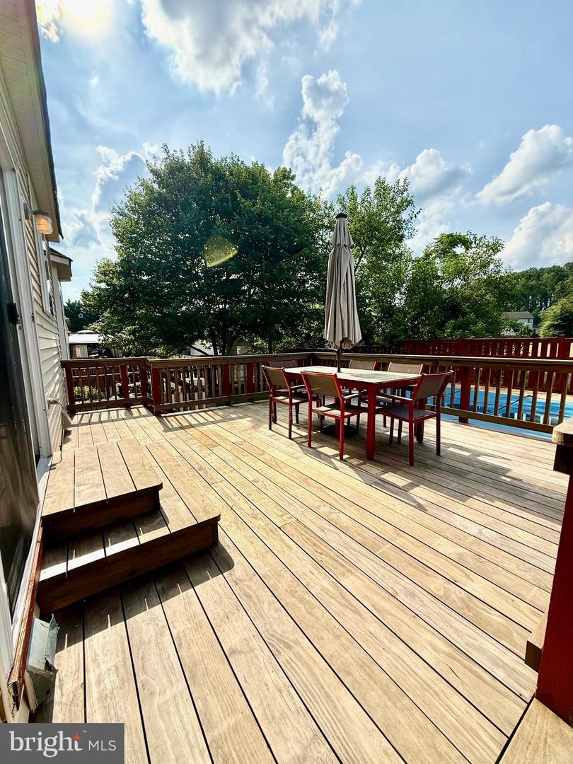 16 LITTLE FIELD DR, FREDERICKSBURG, Virginia 22405, 5 Bedrooms Bedrooms, ,3 BathroomsBathrooms,Residential,For sale,16 LITTLE FIELD DR,VAST2040498 MLS # VAST2040498