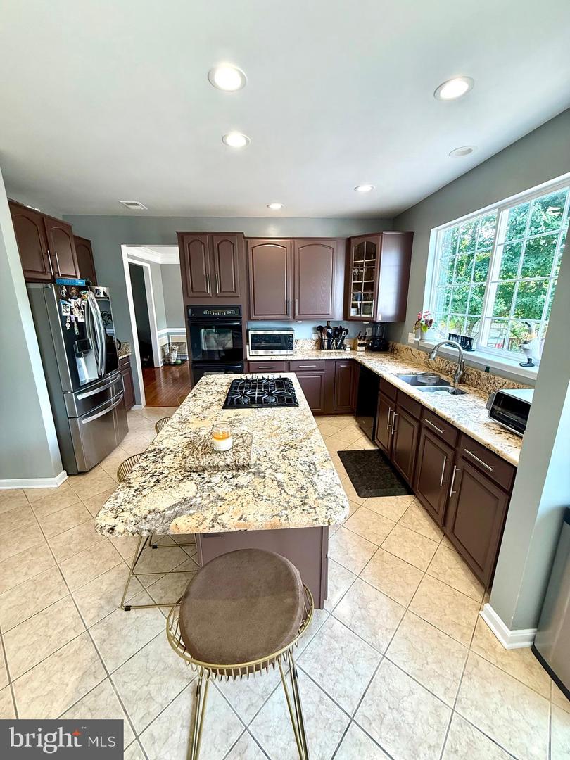 16 LITTLE FIELD DR, FREDERICKSBURG, Virginia 22405, 5 Bedrooms Bedrooms, ,3 BathroomsBathrooms,Residential,For sale,16 LITTLE FIELD DR,VAST2040498 MLS # VAST2040498
