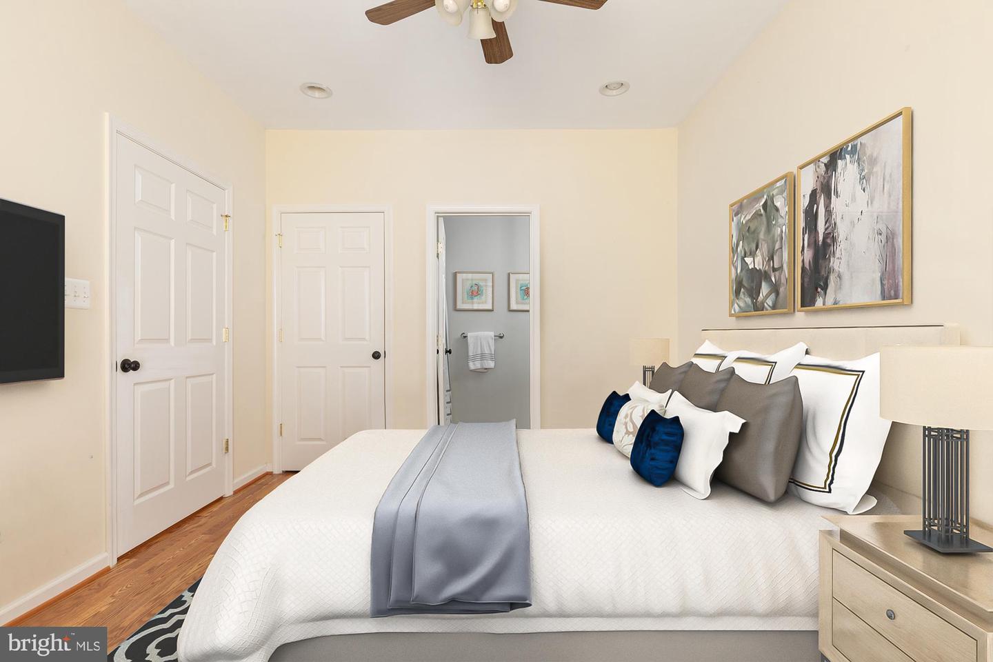 8150 TENBROOK DR, GAINESVILLE, Virginia 20155, 5 Bedrooms Bedrooms, ,4 BathroomsBathrooms,Residential,For sale,8150 TENBROOK DR,VAPW2100524 MLS # VAPW2100524