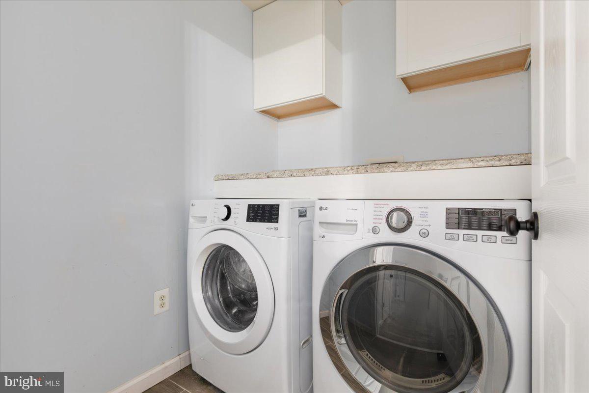 8150 TENBROOK DR, GAINESVILLE, Virginia 20155, 5 Bedrooms Bedrooms, ,4 BathroomsBathrooms,Residential,For sale,8150 TENBROOK DR,VAPW2100524 MLS # VAPW2100524