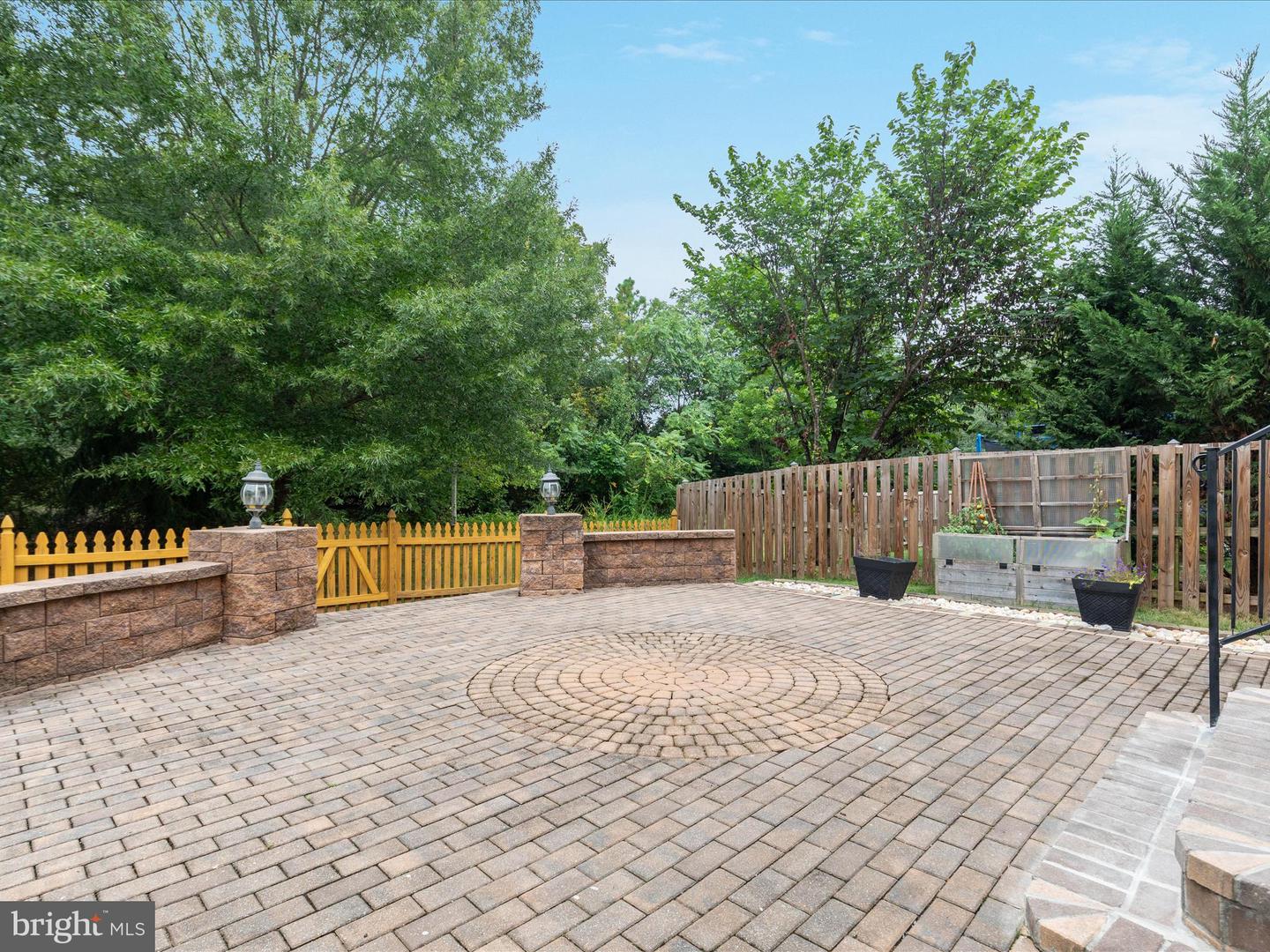 8150 TENBROOK DR, GAINESVILLE, Virginia 20155, 5 Bedrooms Bedrooms, ,4 BathroomsBathrooms,Residential,For sale,8150 TENBROOK DR,VAPW2100524 MLS # VAPW2100524