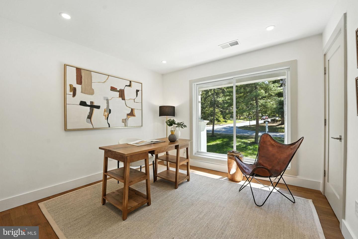 6211 WATERWAY DR, FALLS CHURCH, Virginia 22044, 6 Bedrooms Bedrooms, ,3 BathroomsBathrooms,Residential,For sale,6211 WATERWAY DR,VAFX2259600 MLS # VAFX2259600