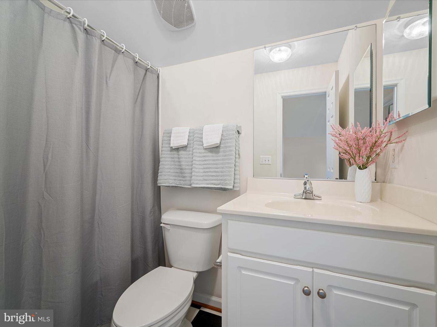 103 PRAIRIE PL, STEPHENSON, Virginia 22656, 6 Bedrooms Bedrooms, ,5 BathroomsBathrooms,Residential,For sale,103 PRAIRIE PL,VAFV2035990 MLS # VAFV2035990