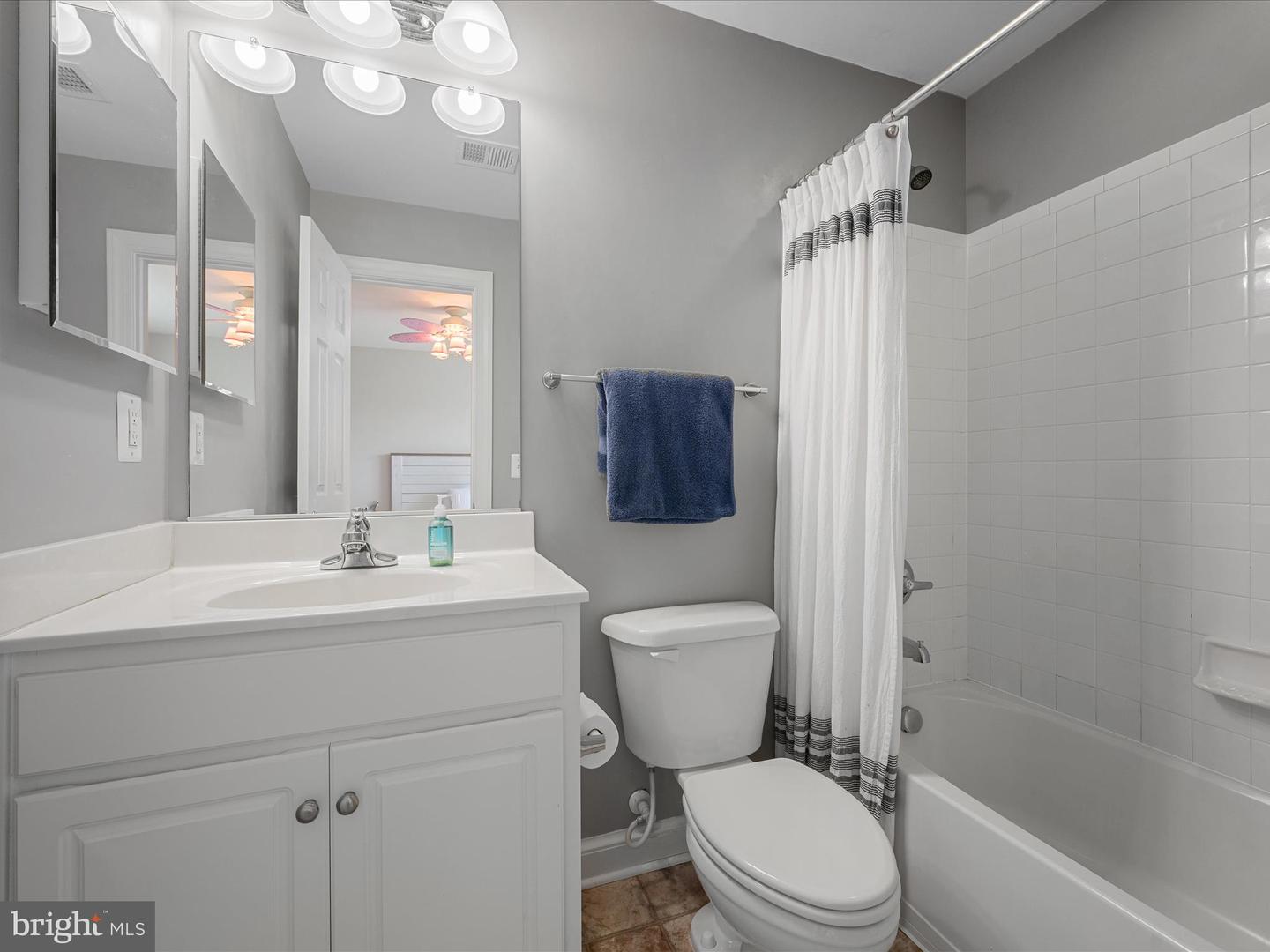 103 PRAIRIE PL, STEPHENSON, Virginia 22656, 6 Bedrooms Bedrooms, ,5 BathroomsBathrooms,Residential,For sale,103 PRAIRIE PL,VAFV2035990 MLS # VAFV2035990