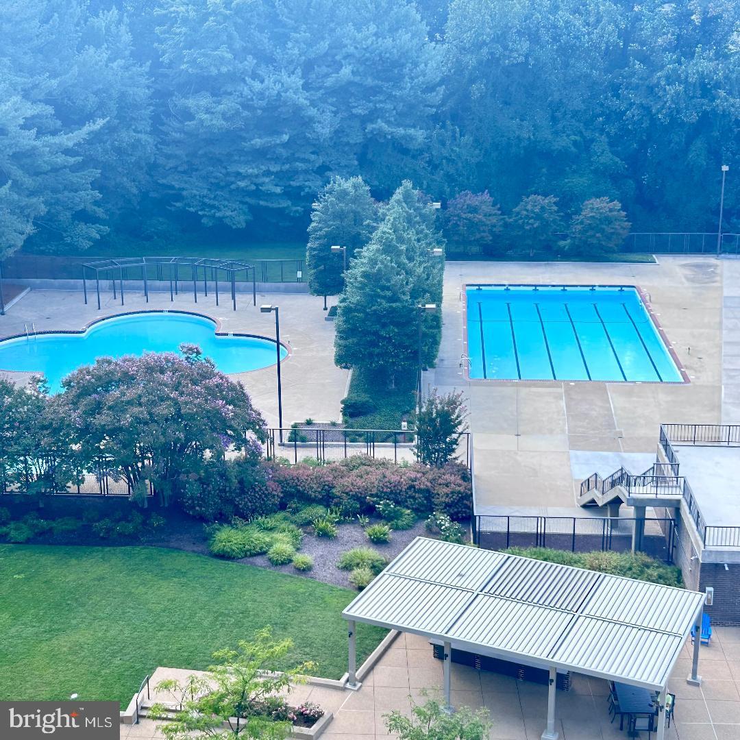 1800 OLD MEADOW RD #713, MCLEAN, Virginia 22102, 2 Bedrooms Bedrooms, 4 Rooms Rooms,2 BathroomsBathrooms,Residential,For sale,1800 OLD MEADOW RD #713,VAFX2260636 MLS # VAFX2260636