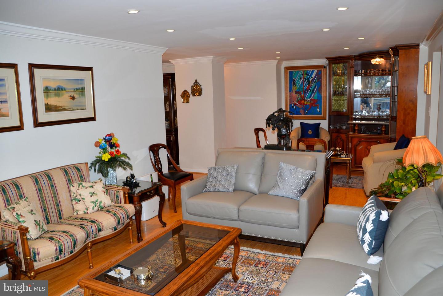 1800 OLD MEADOW RD #713, MCLEAN, Virginia 22102, 2 Bedrooms Bedrooms, 4 Rooms Rooms,2 BathroomsBathrooms,Residential,For sale,1800 OLD MEADOW RD #713,VAFX2260636 MLS # VAFX2260636