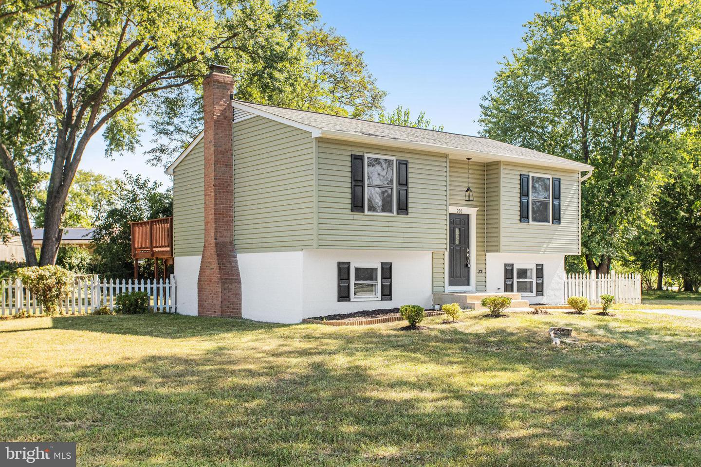 200 VIA DE ROSA DR, STAFFORD, Virginia 22556, 3 Bedrooms Bedrooms, ,2 BathroomsBathrooms,Residential,For sale,200 VIA DE ROSA DR,VAST2041726 MLS # VAST2041726