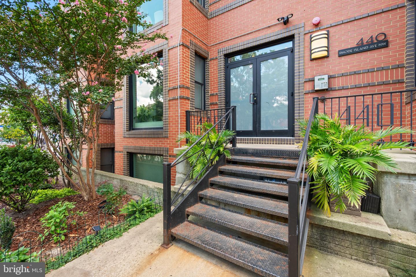 440 RHODE ISLAND AVE NW #403, WASHINGTON, District Of Columbia 20001, 2 Bedrooms Bedrooms, ,2 BathroomsBathrooms,Residential,For sale,440 RHODE ISLAND AVE NW #403,DCDC2214854 MLS # DCDC2214854 440 RHODE ISLAND AVE NW #403, WASHINGTON, District Of Columbia 20001, 2 Bedrooms Bedrooms, ,2 BathroomsBathrooms,Residential,For sale,440 RHODE ISLAND AVE NW #403,DCDC2214854 MLS # DCDC2214854