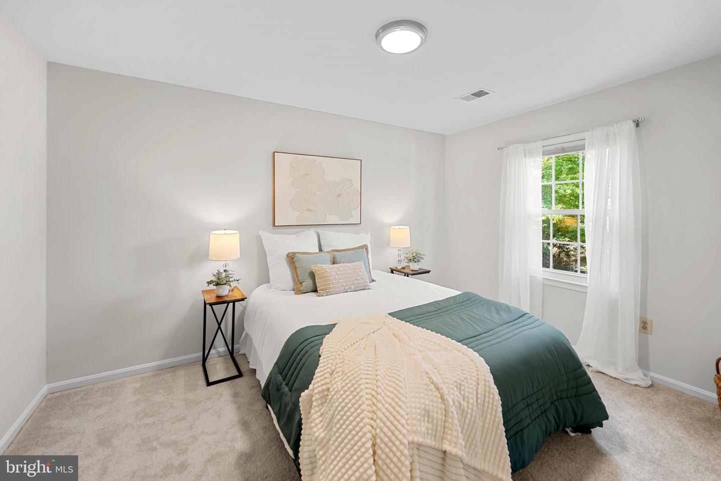 9908 LONGFORD CT, VIENNA, Virginia 22181, 3 Bedrooms Bedrooms, ,3 BathroomsBathrooms,Residential,For sale,9908 LONGFORD CT,VAFX2262506 MLS # VAFX2262506