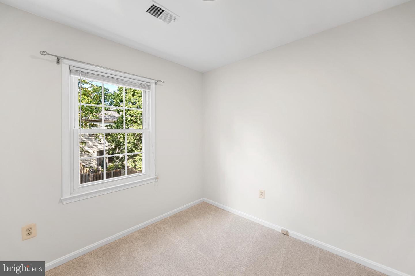9908 LONGFORD CT, VIENNA, Virginia 22181, 3 Bedrooms Bedrooms, ,3 BathroomsBathrooms,Residential,For sale,9908 LONGFORD CT,VAFX2262506 MLS # VAFX2262506
