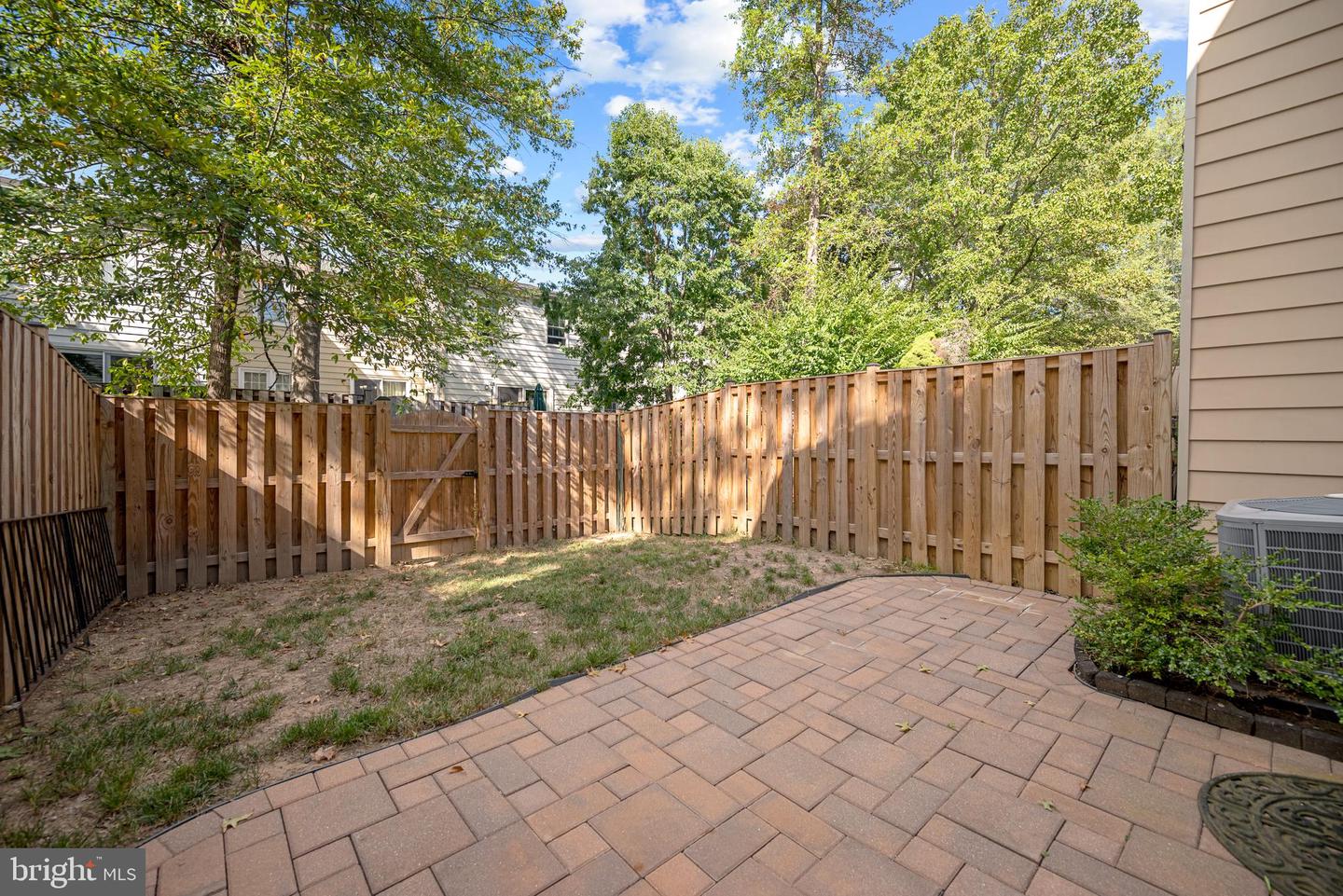 9908 LONGFORD CT, VIENNA, Virginia 22181, 3 Bedrooms Bedrooms, ,3 BathroomsBathrooms,Residential,For sale,9908 LONGFORD CT,VAFX2262506 MLS # VAFX2262506
