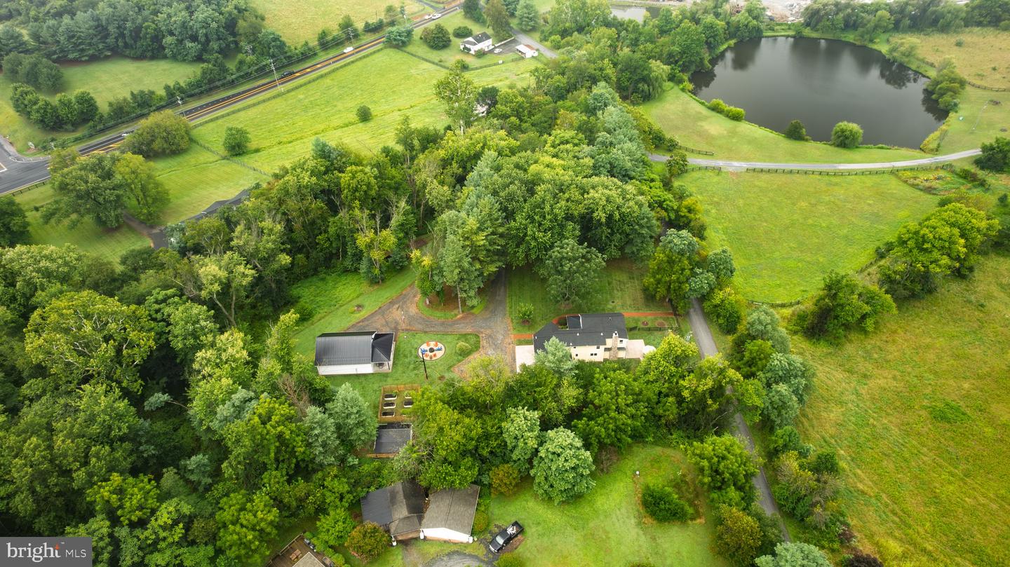 17302 SIMMONS RD, PURCELLVILLE, Virginia 20132, 4 Bedrooms Bedrooms, ,3 BathroomsBathrooms,Residential,For sale,17302 SIMMONS RD,VALO2105040 MLS # VALO2105040