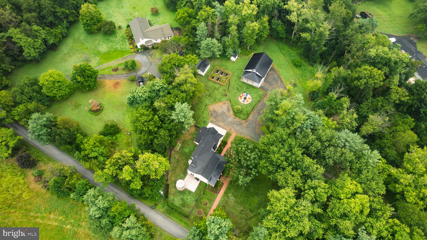 17302 SIMMONS RD, PURCELLVILLE, Virginia 20132, 4 Bedrooms Bedrooms, ,3 BathroomsBathrooms,Residential,For sale,17302 SIMMONS RD,VALO2105040 MLS # VALO2105040