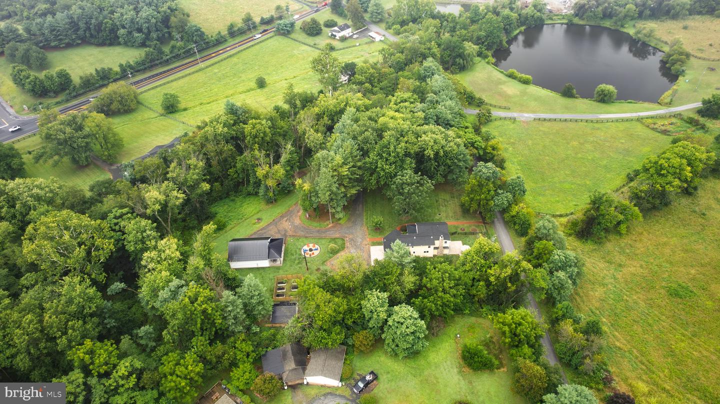 17302 SIMMONS RD, PURCELLVILLE, Virginia 20132, 4 Bedrooms Bedrooms, ,3 BathroomsBathrooms,Residential,For sale,17302 SIMMONS RD,VALO2105040 MLS # VALO2105040