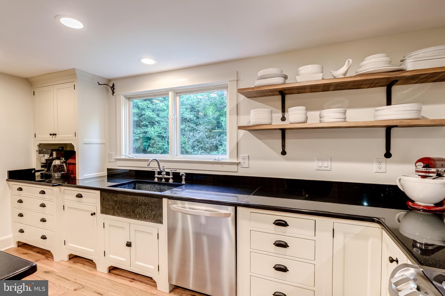 17302 SIMMONS RD, PURCELLVILLE, Virginia 20132, 4 Bedrooms Bedrooms, ,3 BathroomsBathrooms,Residential,For sale,17302 SIMMONS RD,VALO2105040 MLS # VALO2105040