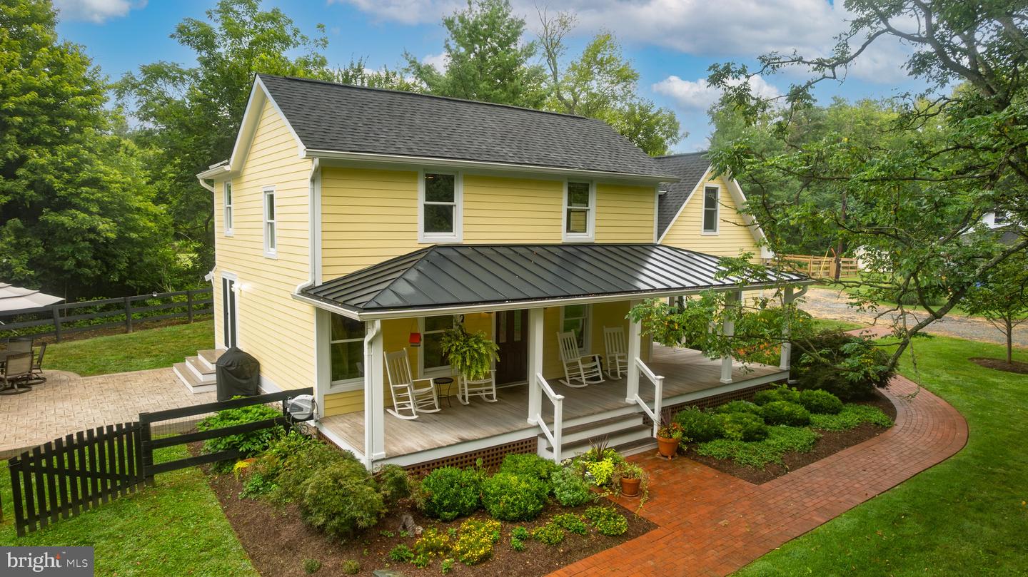 17302 SIMMONS RD, PURCELLVILLE, Virginia 20132, 4 Bedrooms Bedrooms, ,3 BathroomsBathrooms,Residential,For sale,17302 SIMMONS RD,VALO2105040 MLS # VALO2105040