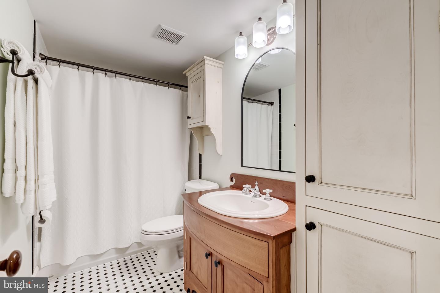 17302 SIMMONS RD, PURCELLVILLE, Virginia 20132, 4 Bedrooms Bedrooms, ,3 BathroomsBathrooms,Residential,For sale,17302 SIMMONS RD,VALO2105040 MLS # VALO2105040