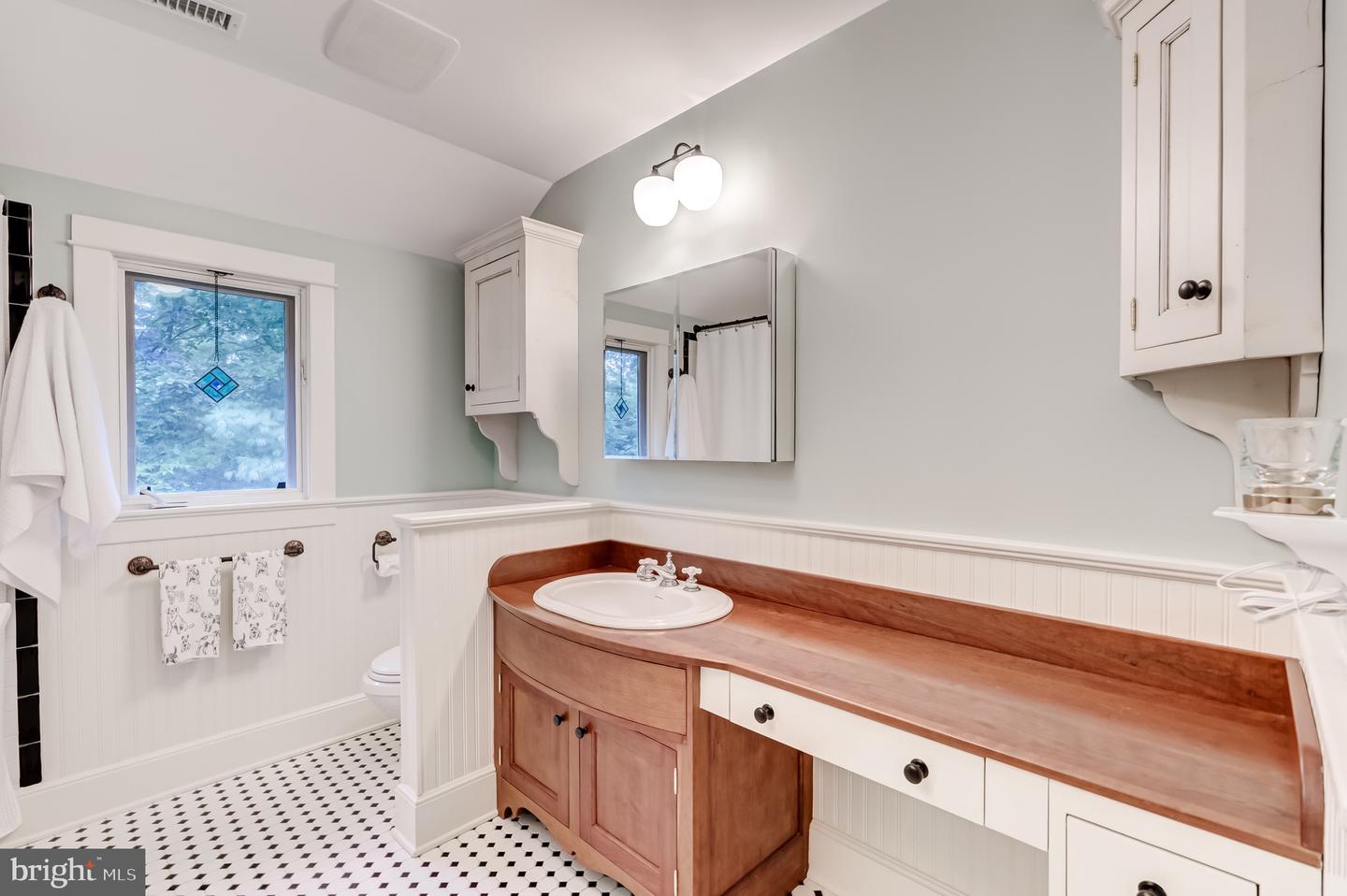 17302 SIMMONS RD, PURCELLVILLE, Virginia 20132, 4 Bedrooms Bedrooms, ,3 BathroomsBathrooms,Residential,For sale,17302 SIMMONS RD,VALO2105040 MLS # VALO2105040