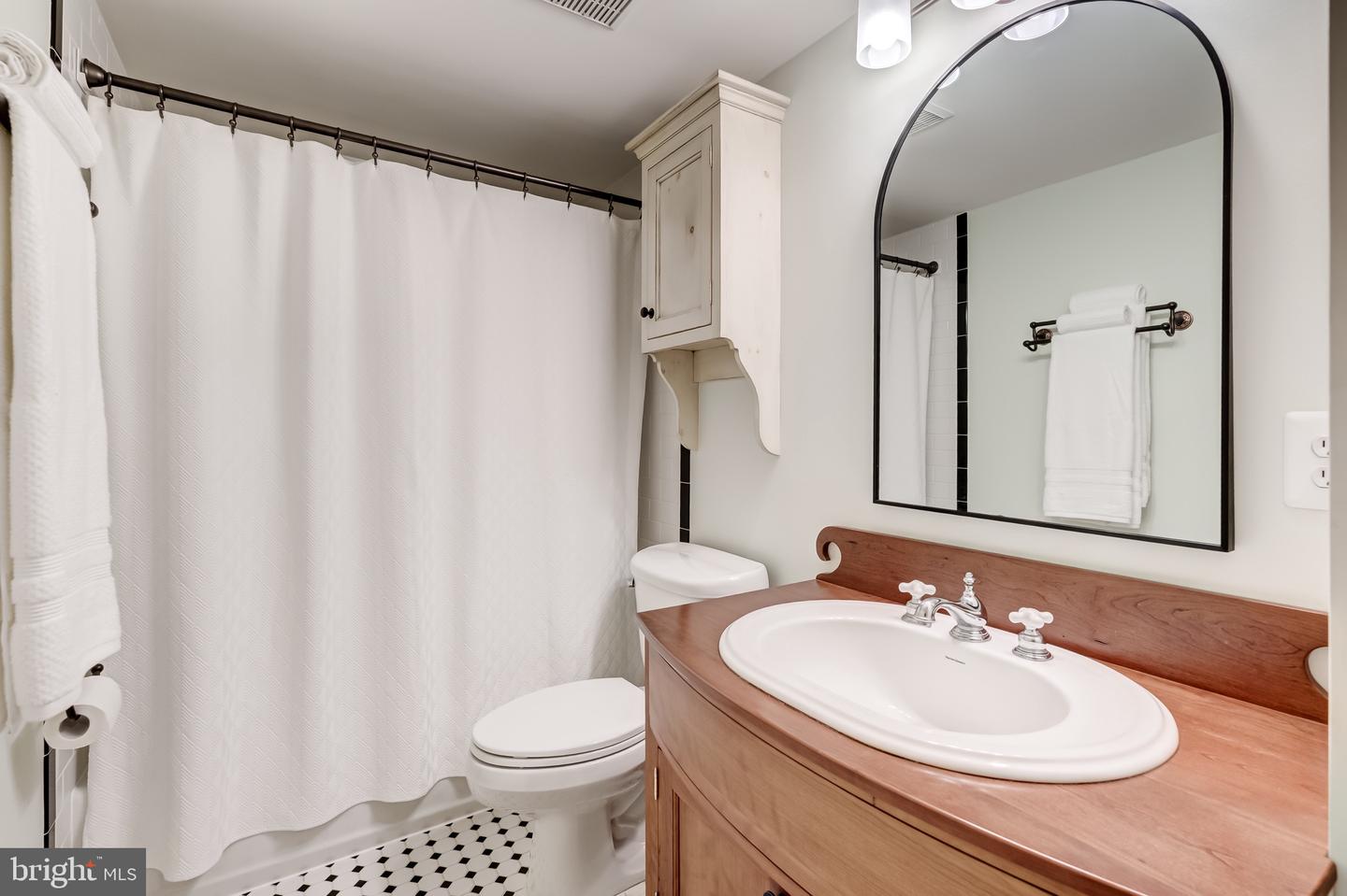 17302 SIMMONS RD, PURCELLVILLE, Virginia 20132, 4 Bedrooms Bedrooms, ,3 BathroomsBathrooms,Residential,For sale,17302 SIMMONS RD,VALO2105040 MLS # VALO2105040