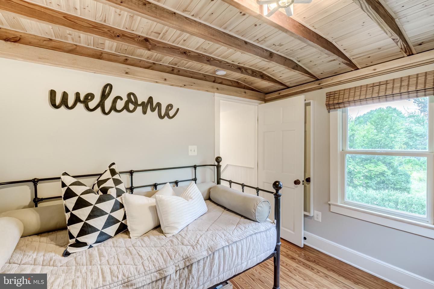 17302 SIMMONS RD, PURCELLVILLE, Virginia 20132, 4 Bedrooms Bedrooms, ,3 BathroomsBathrooms,Residential,For sale,17302 SIMMONS RD,VALO2105040 MLS # VALO2105040