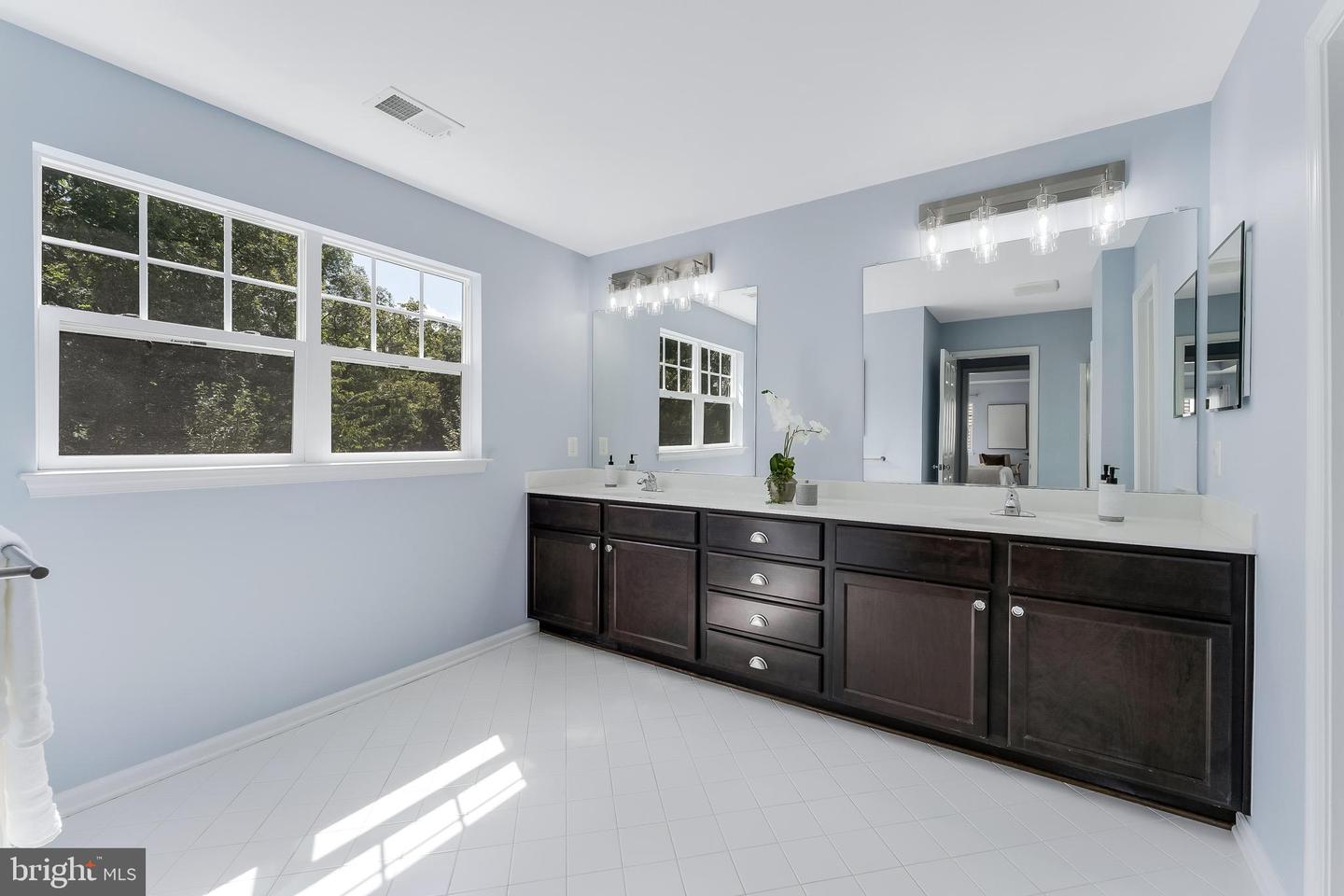 21248 GLASSMOYER CT, ASHBURN, Virginia 20148, 5 Bedrooms Bedrooms, 20 Rooms Rooms,3 BathroomsBathrooms,Residential,For sale,21248 GLASSMOYER CT,VALO2105042 MLS # VALO2105042