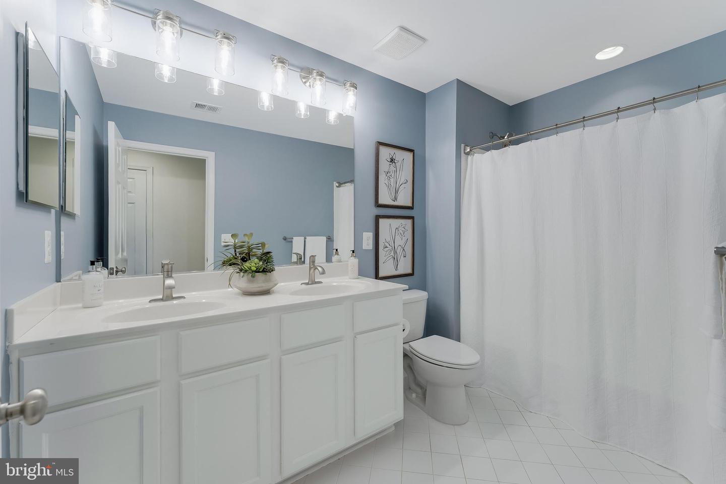 21248 GLASSMOYER CT, ASHBURN, Virginia 20148, 5 Bedrooms Bedrooms, 20 Rooms Rooms,3 BathroomsBathrooms,Residential,For sale,21248 GLASSMOYER CT,VALO2105042 MLS # VALO2105042