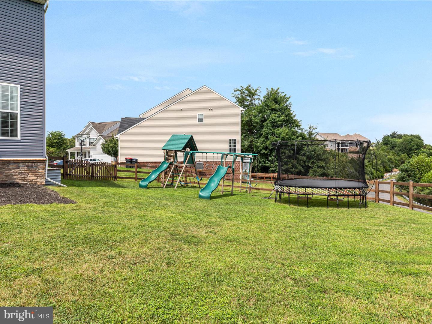 106 DIVOT CT, FRONT ROYAL, Virginia 22630, 6 Bedrooms Bedrooms, ,3 BathroomsBathrooms,Residential,For sale,106 DIVOT CT,VAWR2012044 MLS # VAWR2012044