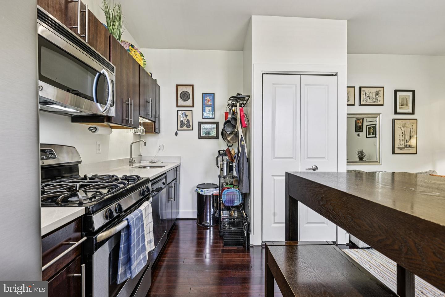315 G ST NE #304, WASHINGTON, District Of Columbia 20002, 1 Bedroom Bedrooms, ,1 BathroomBathrooms,Residential,For sale,315 G ST NE #304,DCDC2216370 MLS # DCDC2216370