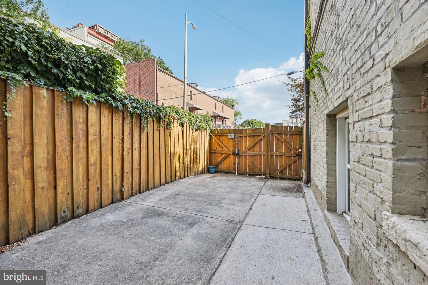 315 G ST NE #304, WASHINGTON, District Of Columbia 20002, 1 Bedroom Bedrooms, ,1 BathroomBathrooms,Residential,For sale,315 G ST NE #304,DCDC2216370 MLS # DCDC2216370