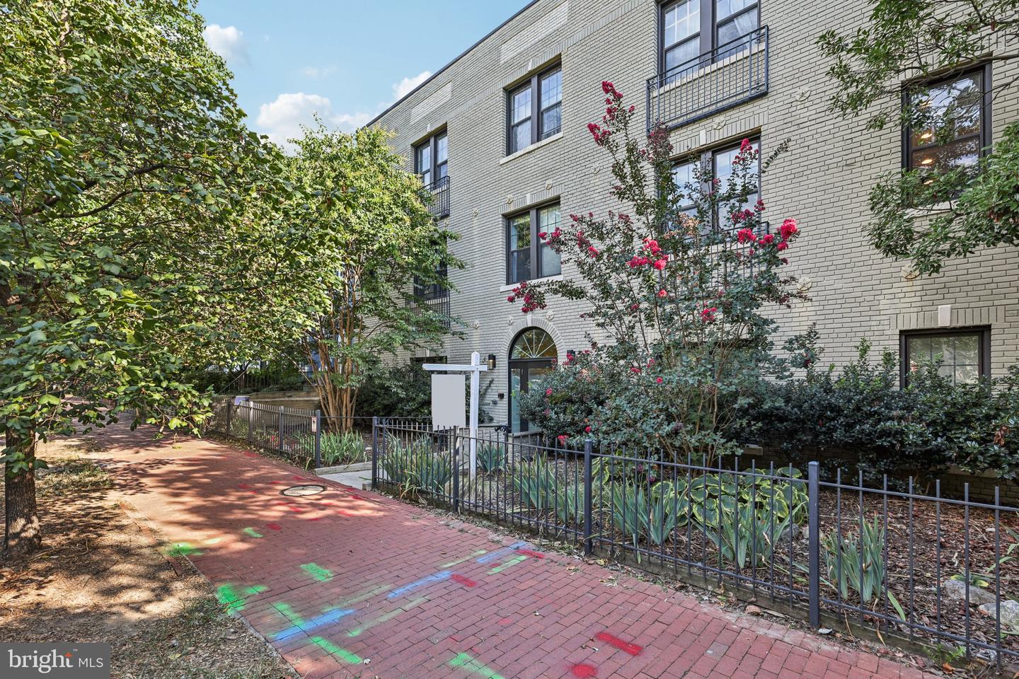 315 G ST NE #304, WASHINGTON, District Of Columbia 20002, 1 Bedroom Bedrooms, ,1 BathroomBathrooms,Residential,For sale,315 G ST NE #304,DCDC2216370 MLS # DCDC2216370