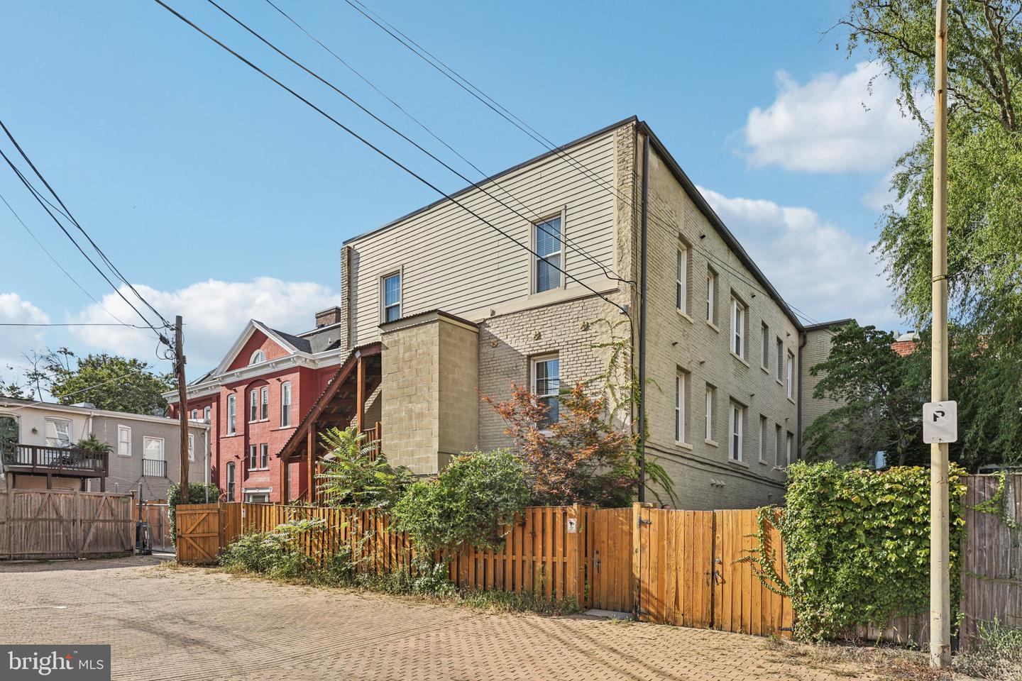 315 G ST NE #304, WASHINGTON, District Of Columbia 20002, 1 Bedroom Bedrooms, ,1 BathroomBathrooms,Residential,For sale,315 G ST NE #304,DCDC2216370 MLS # DCDC2216370
