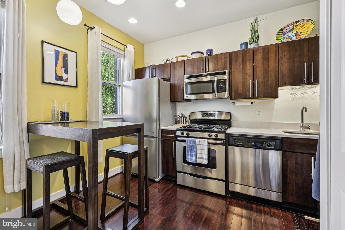 315 G ST NE #304, WASHINGTON, District Of Columbia 20002, 1 Bedroom Bedrooms, ,1 BathroomBathrooms,Residential,For sale,315 G ST NE #304,DCDC2216370 MLS # DCDC2216370