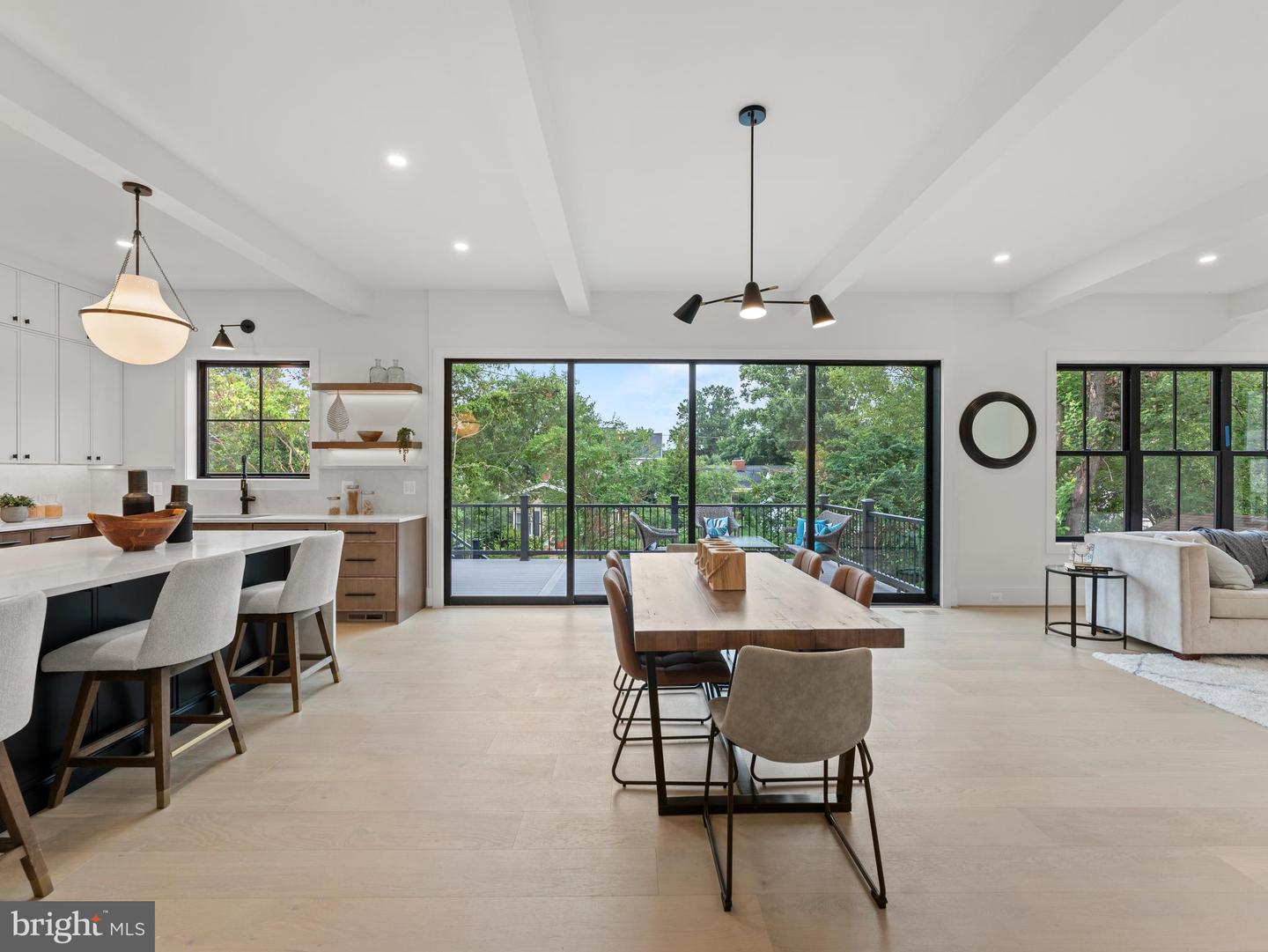 5016 6TH ST N, ARLINGTON, Virginia 22203, 6 Bedrooms Bedrooms, ,6 BathroomsBathrooms,Residential,For sale,5016 6TH ST N,VAAR2062688 MLS # VAAR2062688