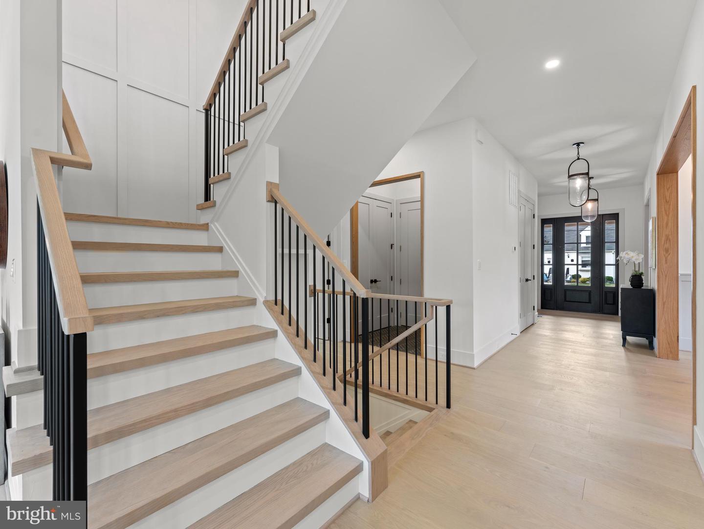 5016 6TH ST N, ARLINGTON, Virginia 22203, 6 Bedrooms Bedrooms, ,6 BathroomsBathrooms,Residential,For sale,5016 6TH ST N,VAAR2062688 MLS # VAAR2062688