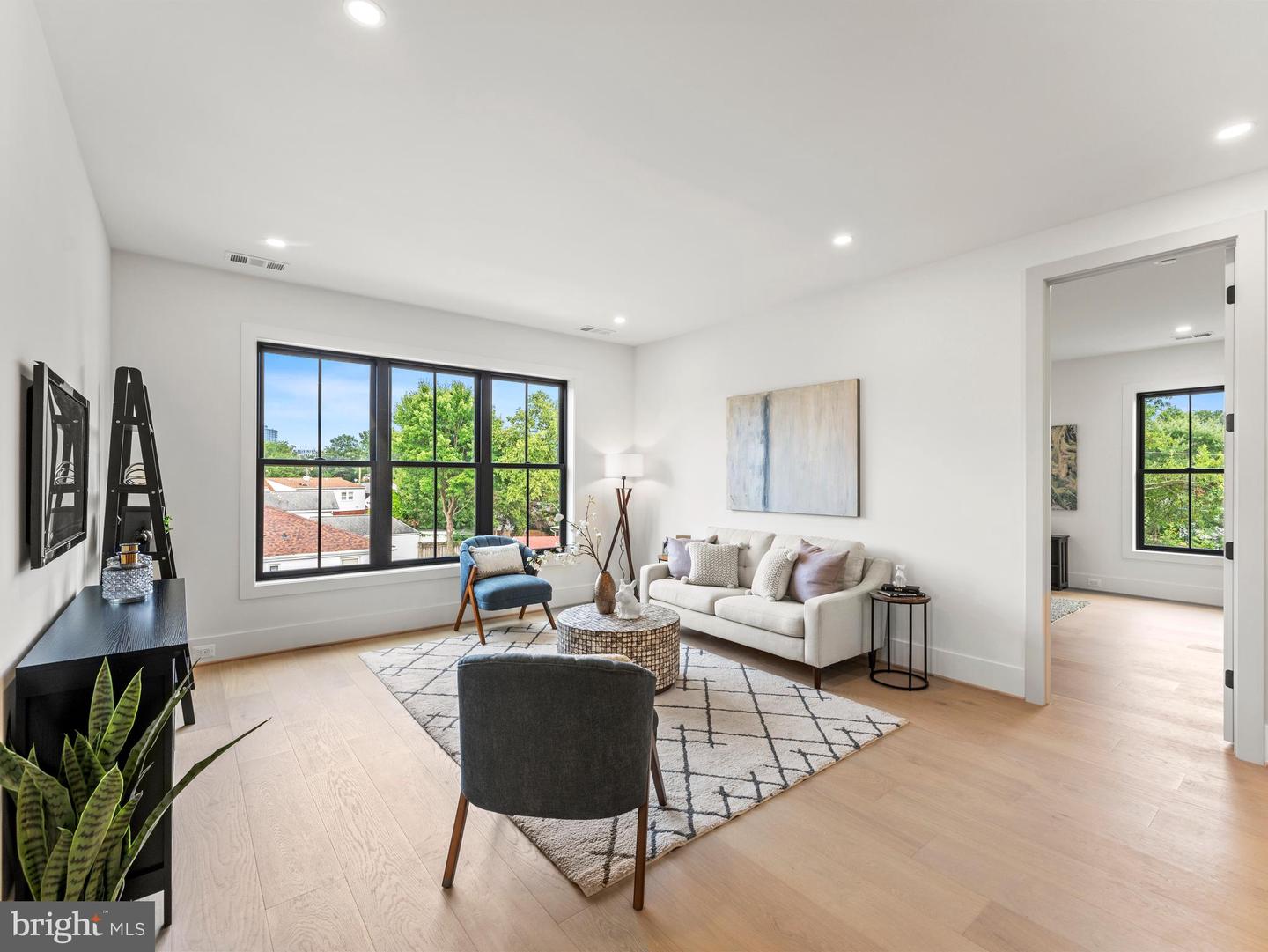 5016 6TH ST N, ARLINGTON, Virginia 22203, 6 Bedrooms Bedrooms, ,6 BathroomsBathrooms,Residential,For sale,5016 6TH ST N,VAAR2062688 MLS # VAAR2062688